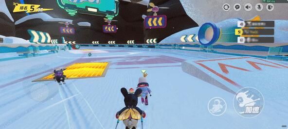 元梦之星百变星宝秀选哪款免费时装：鸽王&萧遥遥专属秀场等你解锁