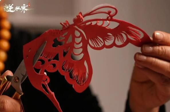 逆水寒手游老祖宗给咱留下一件外观：6元限定外观春梢剪锦来啦
